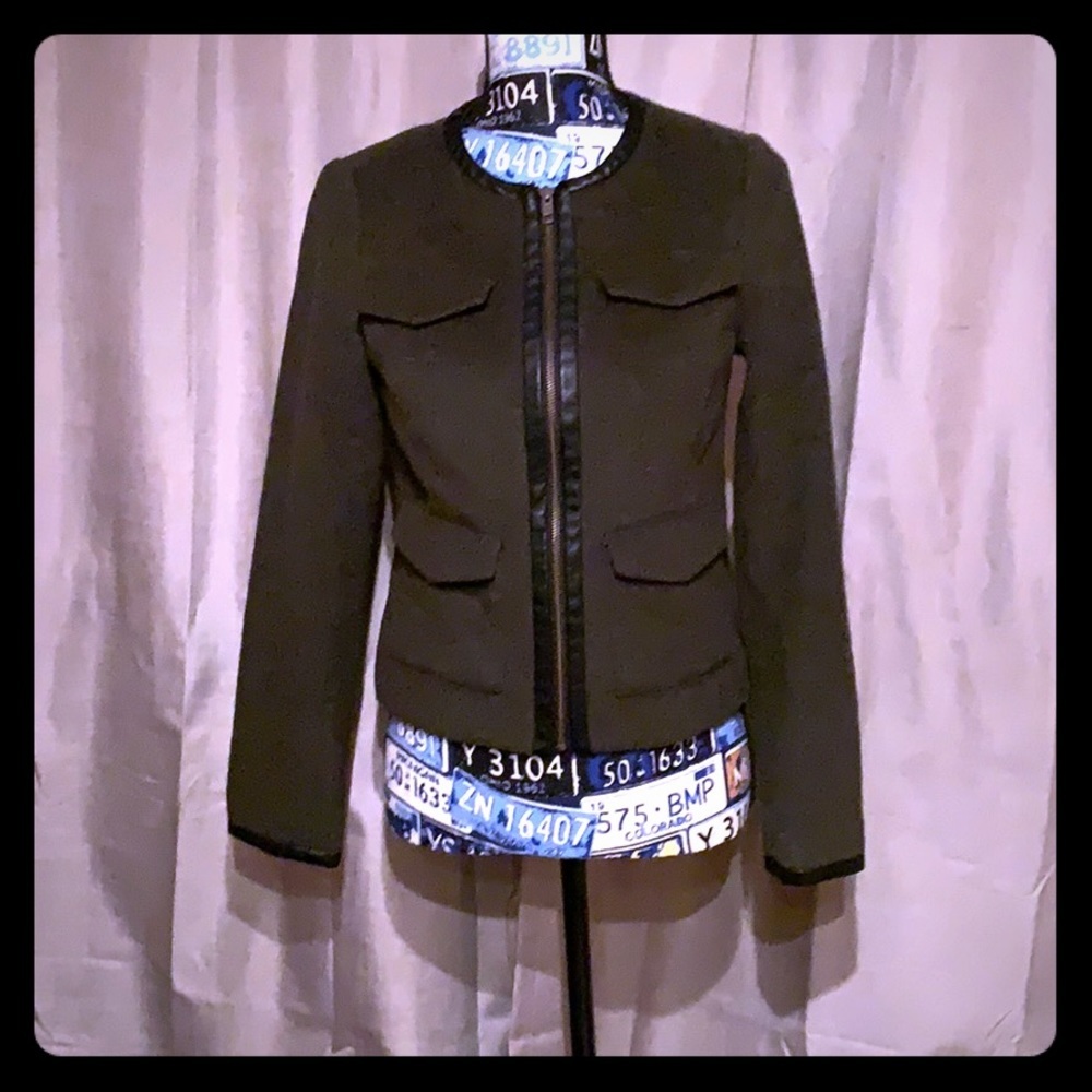 The Limited jacket as emu green